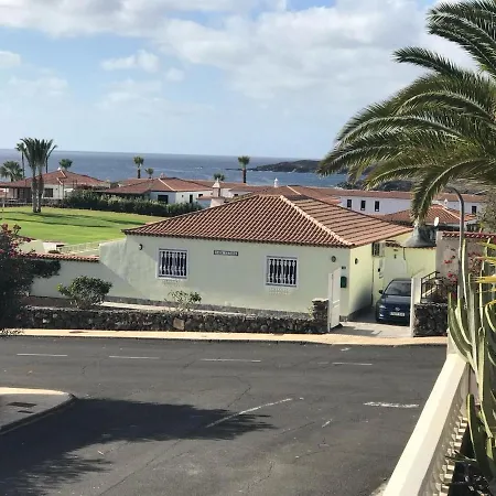 Villa Casa Eliana Amarilla Golf 3 Bed 2 Bath Heatedpool San Miguel de Abona